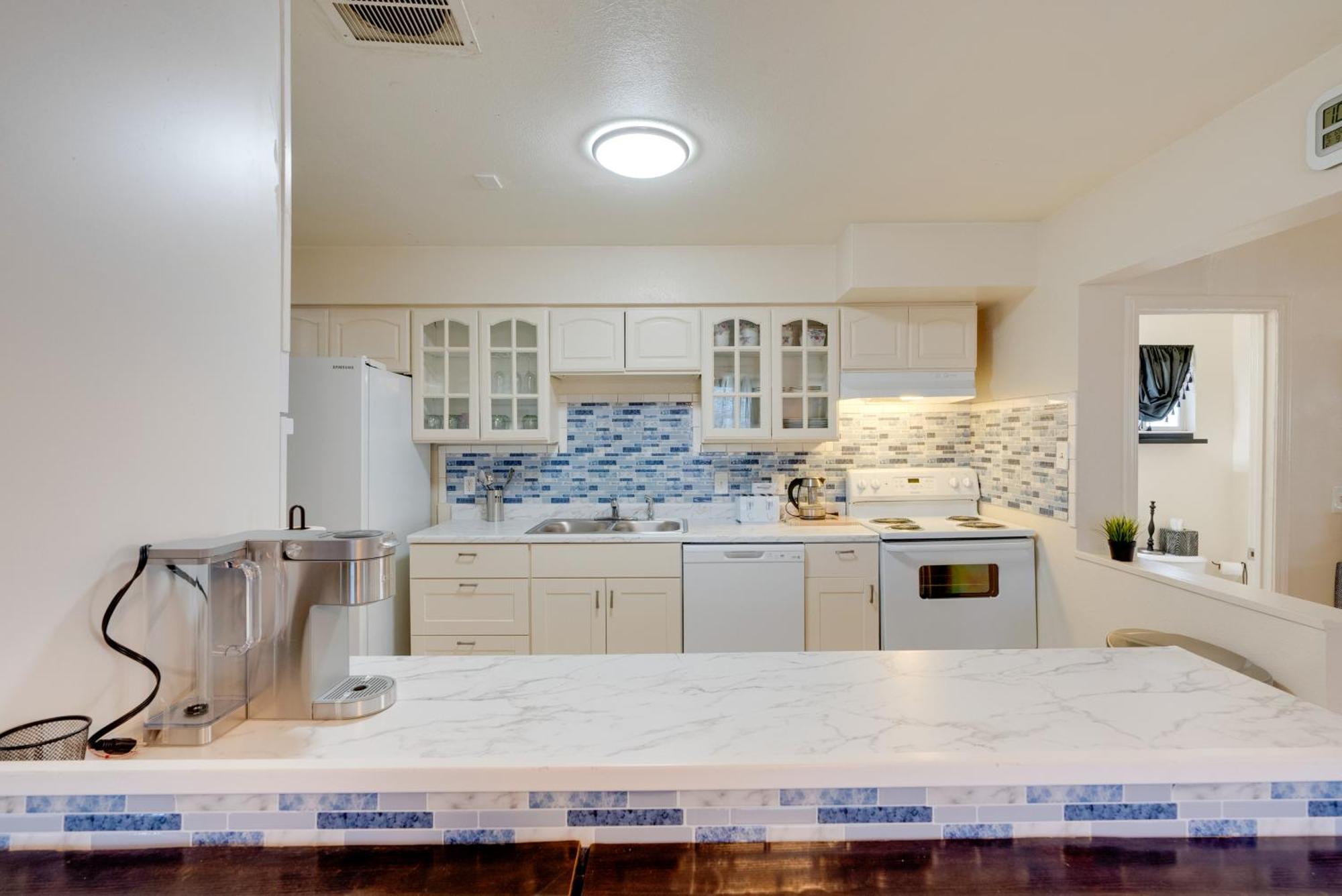 Breezy Fresno Home - Near Airport And Downtown Экстерьер фото
