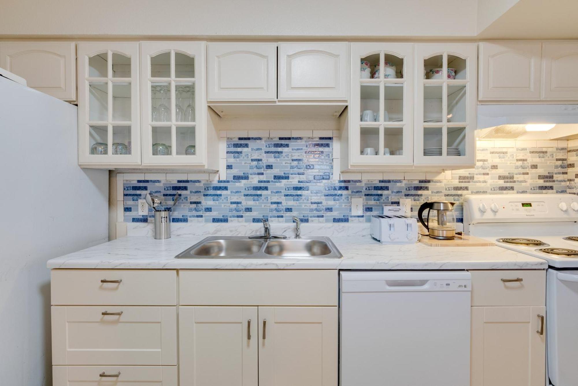 Breezy Fresno Home - Near Airport And Downtown Экстерьер фото